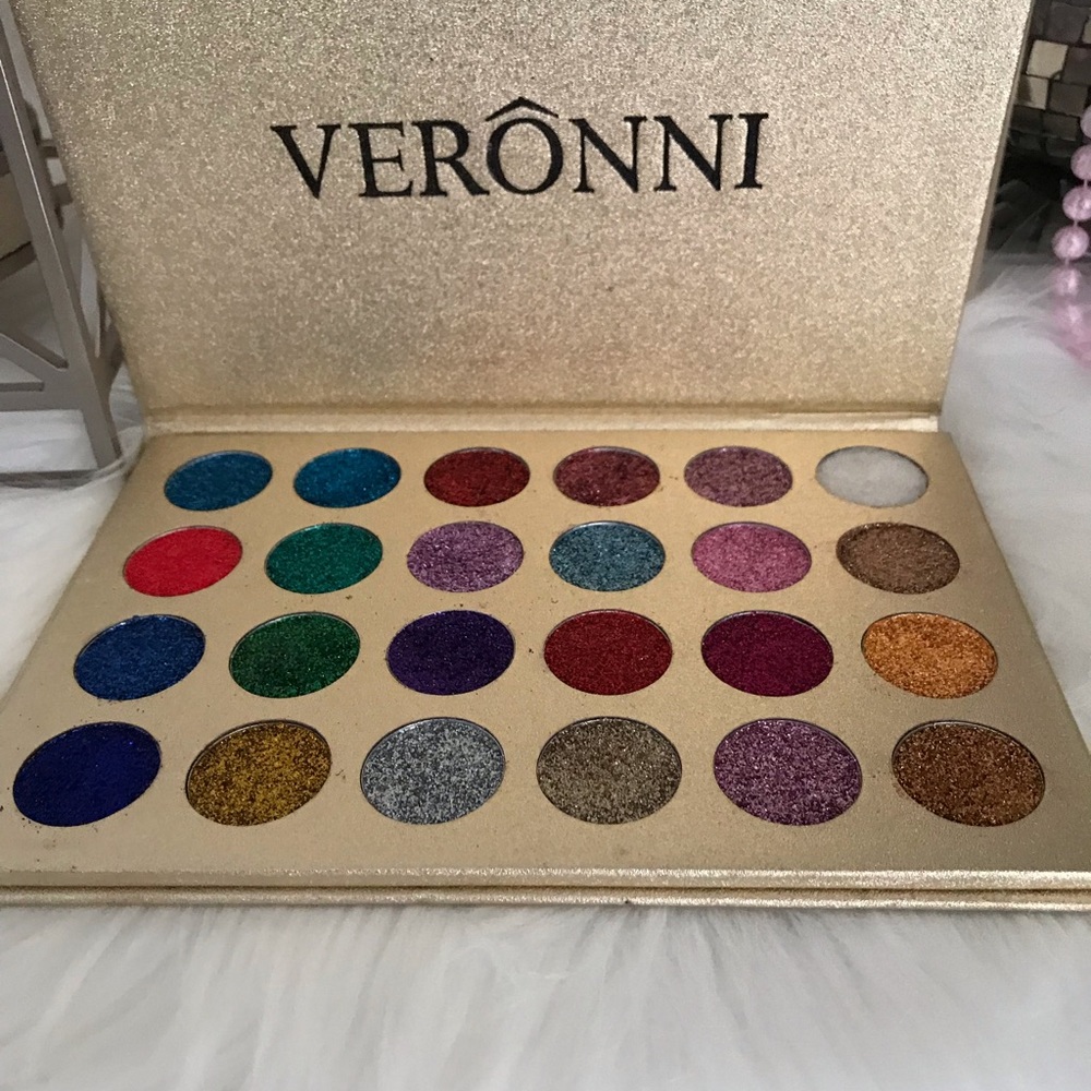 Make up pallet